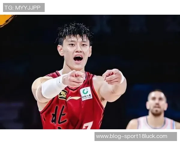 曾凡博NBA中国赛表现平平首战无出手次战坐冷板凳引关注